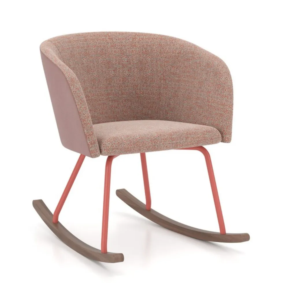 Fotel bujany NAUDU RO Nowy Styl na drewnianych płozach