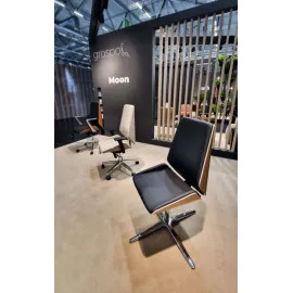 Fotel konferencyjny MOON Wood CF Grospol fornir dębowy